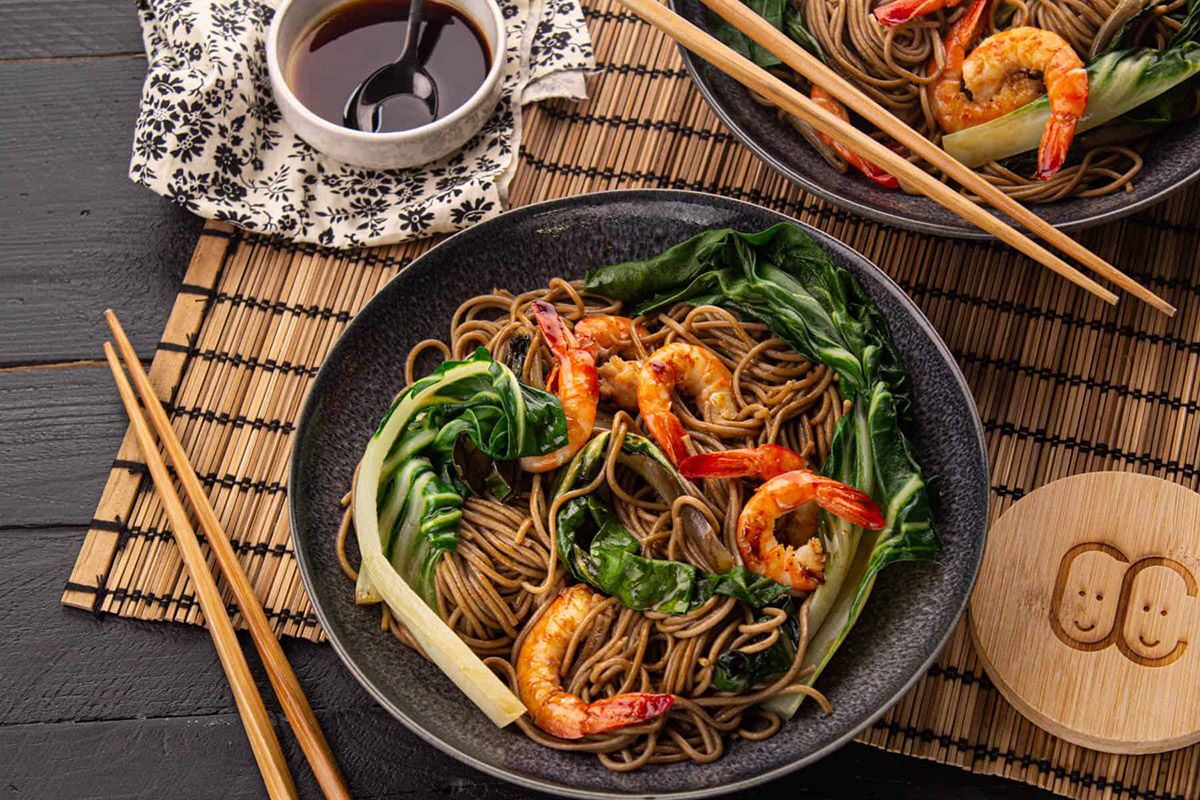 Wok de Crevettes Nouilles Soba & Pak Choï