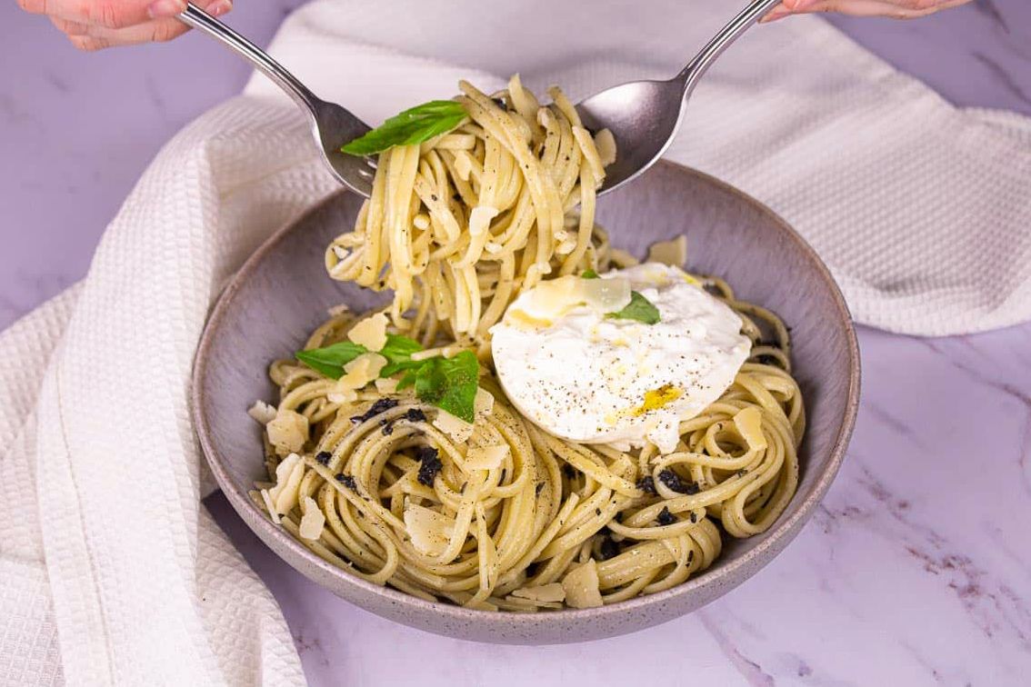 Burrata Crémeuse & Linguine à la Truffe