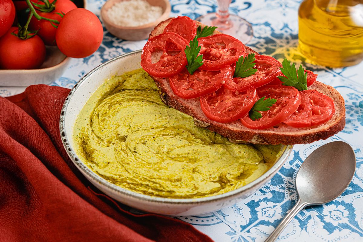 Gaspacho Verde & Bruschetta à la Tomate