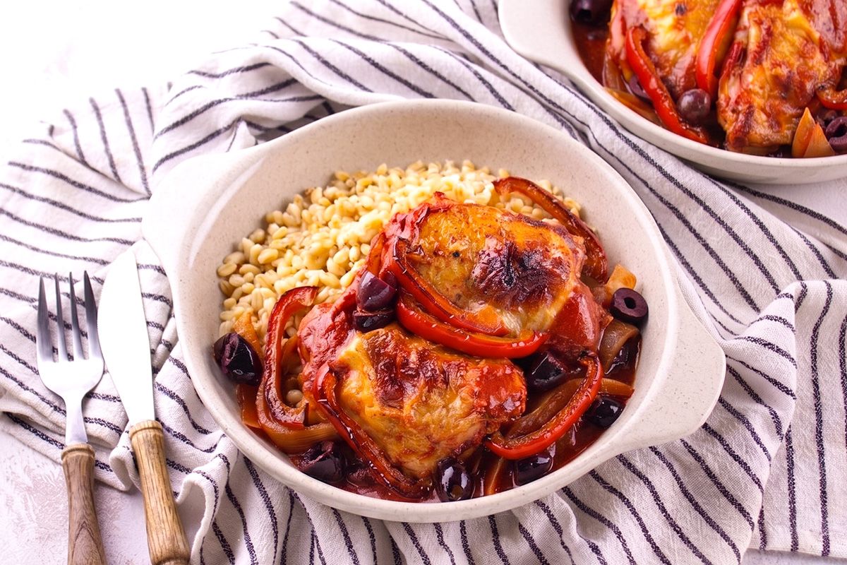 Poulet Cacciatore au Poivron Rouge et Olives Kalamata
