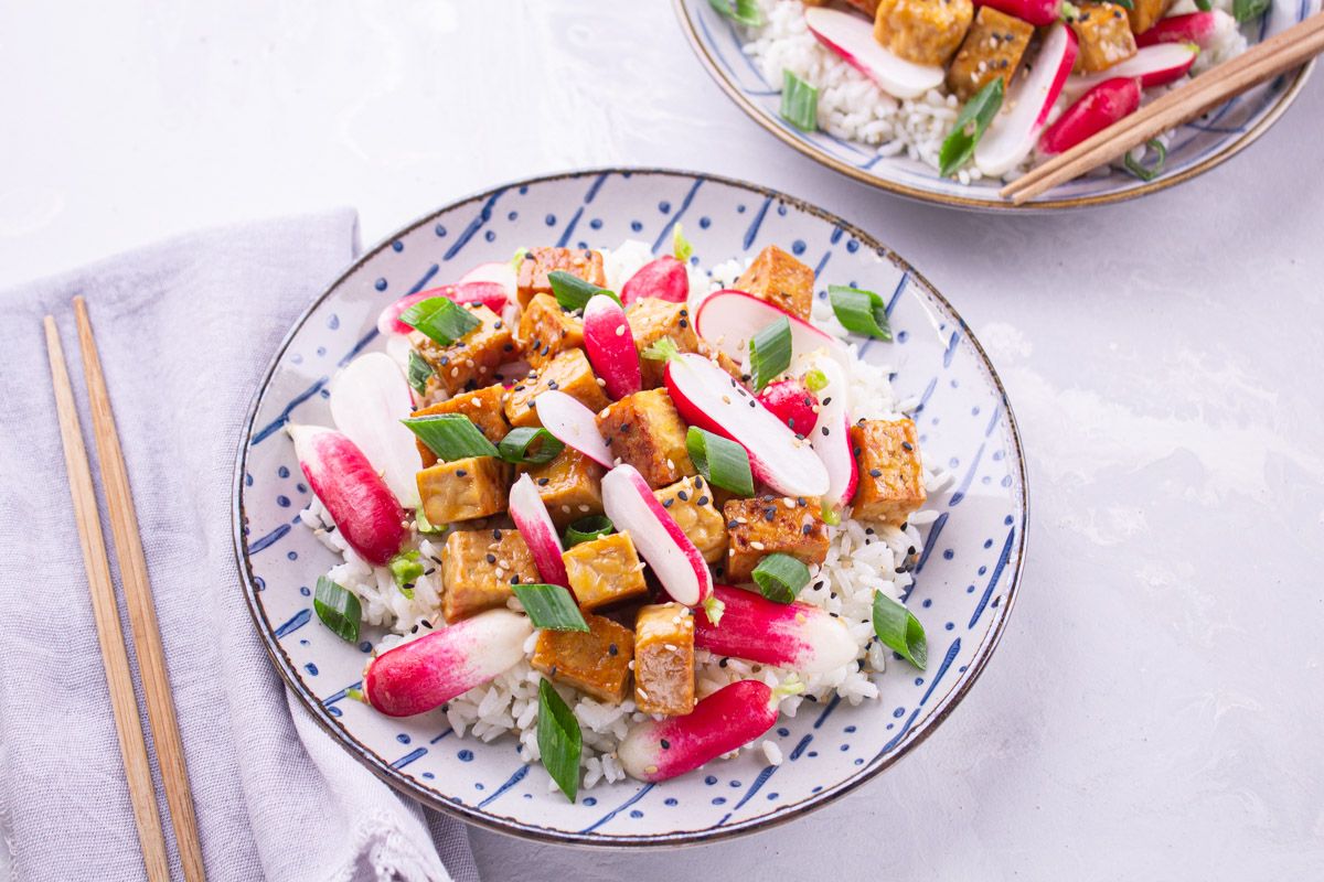 Tempeh Crispy aux Radis Sauce Soja et Gingembre Recette Les Commis