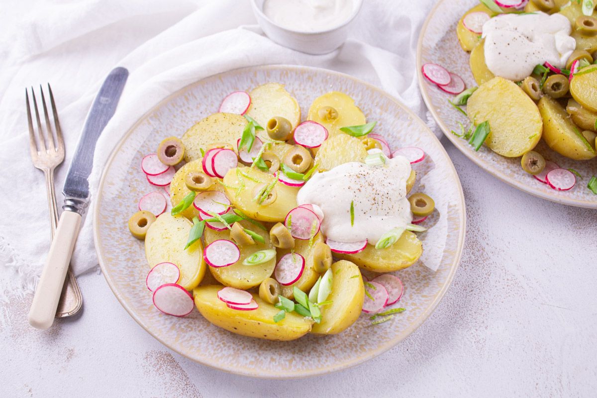 salade-de-pommes-de-terre-sauce-cr-meuse-s-same-citron-recette-les