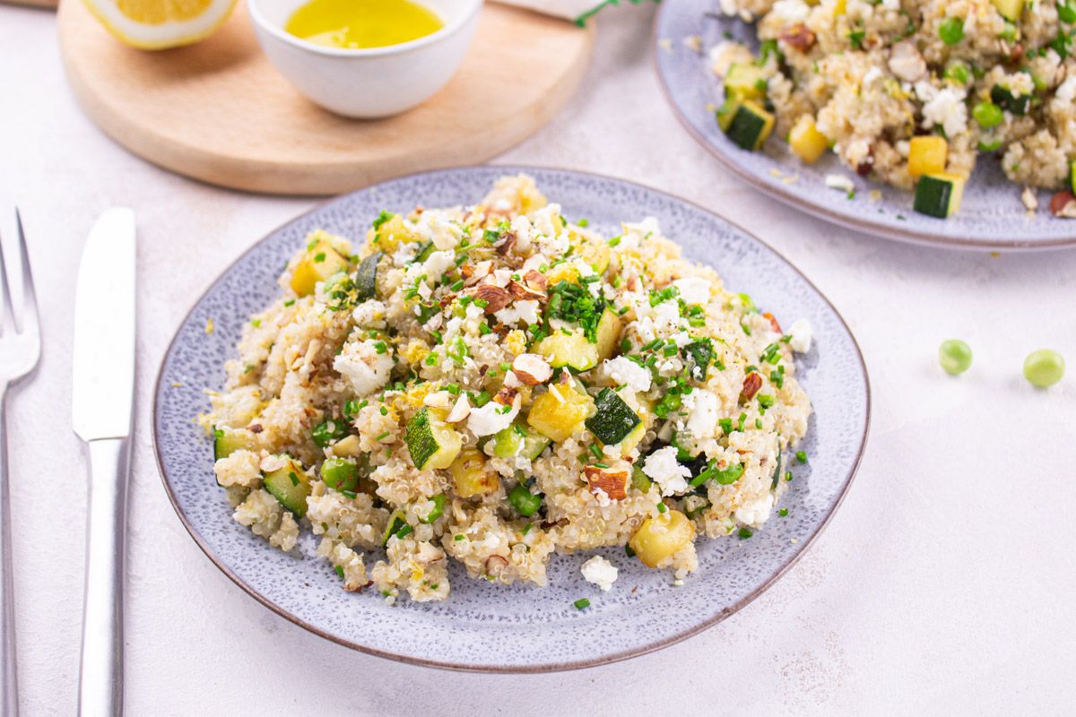 Salade Courgettes, Petits Pois au Quinoa et à la Feta