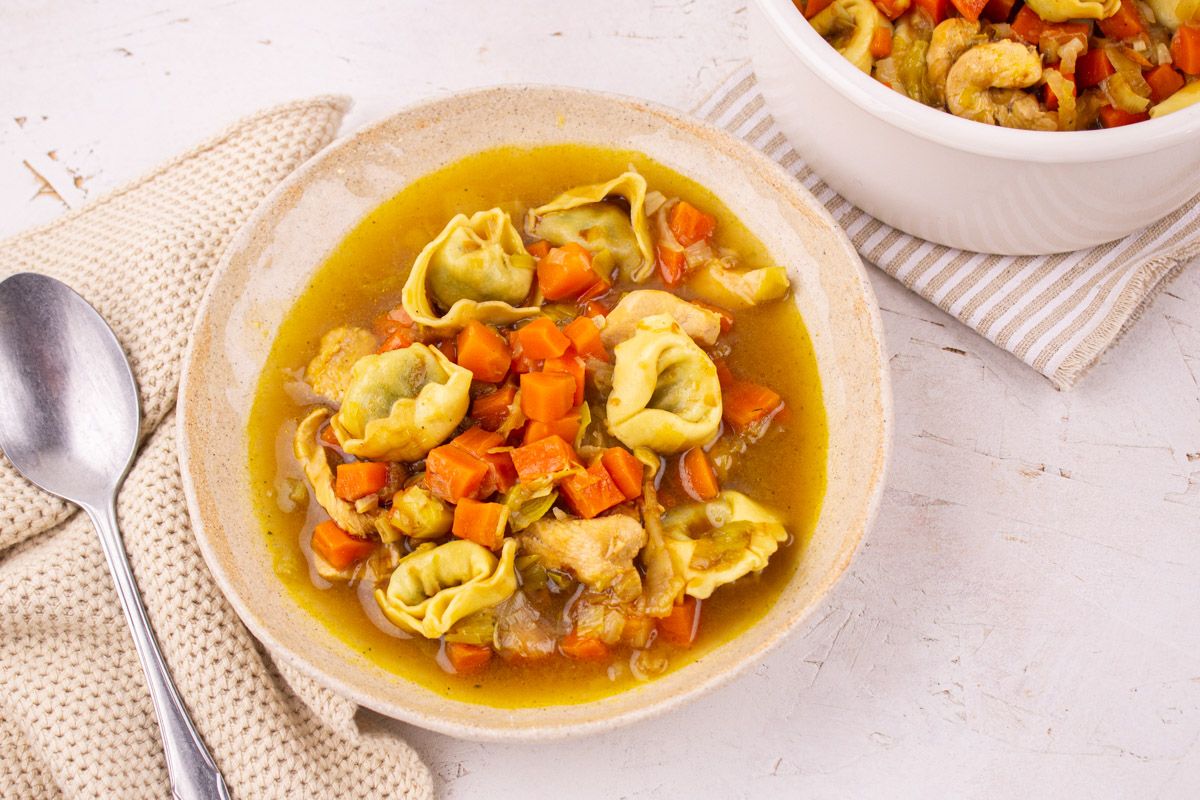 Bouillon de Poulet aux Tortellini