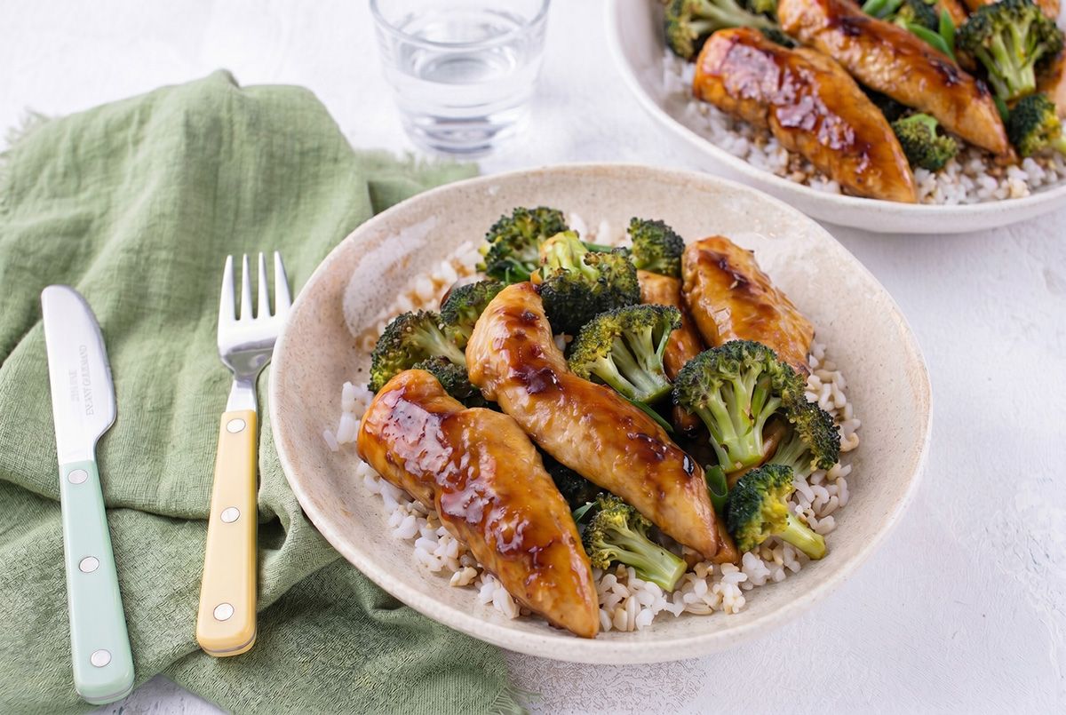 Kit pour 2 enfants : Poulet Sauce Sucrée-Salée, Brocoli Bio & Pêche Bio